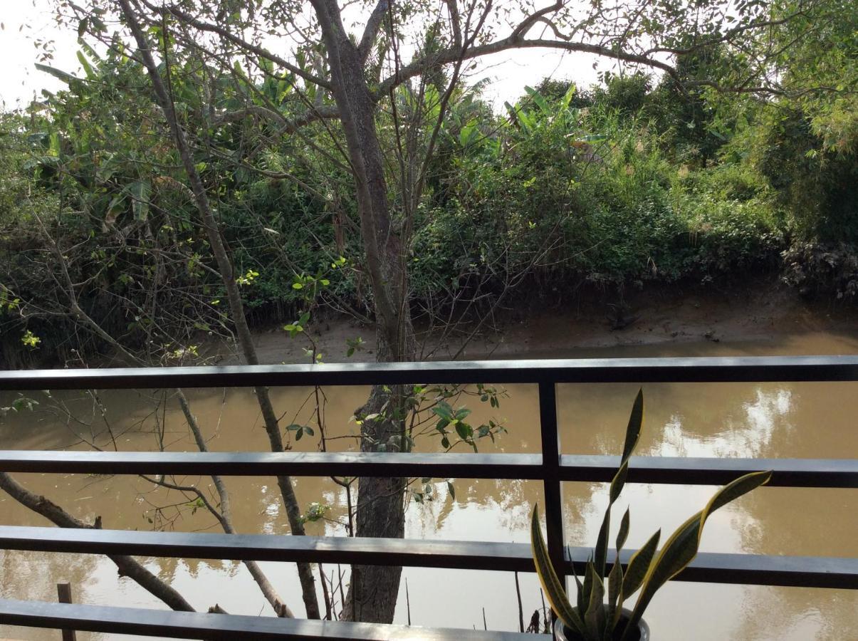 Quoc Phuong Riverside Homestay Ben Tre Экстерьер фото
